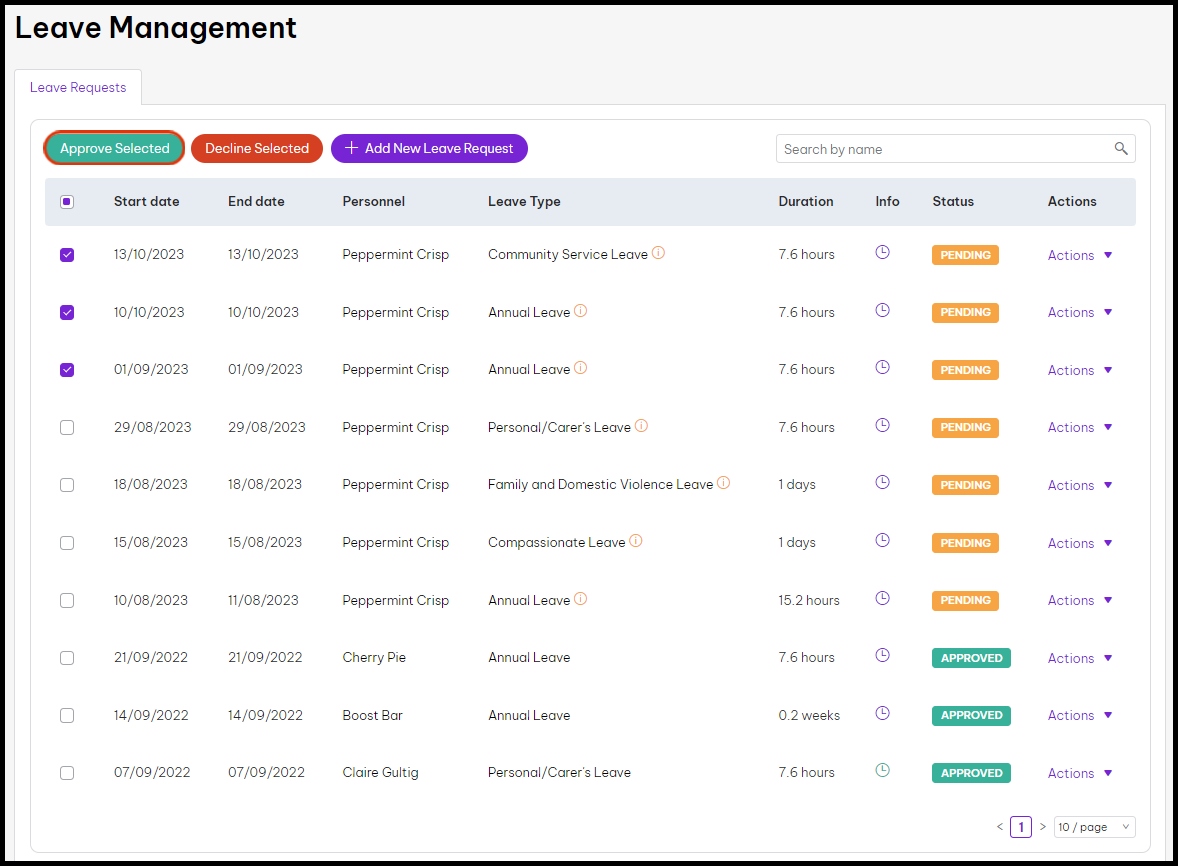 screenshot of the leave management screen, with three leave requests checked, highlighting the approve selected button
